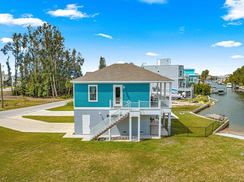 6771 SEAVIEW BOULEVARD photo 4