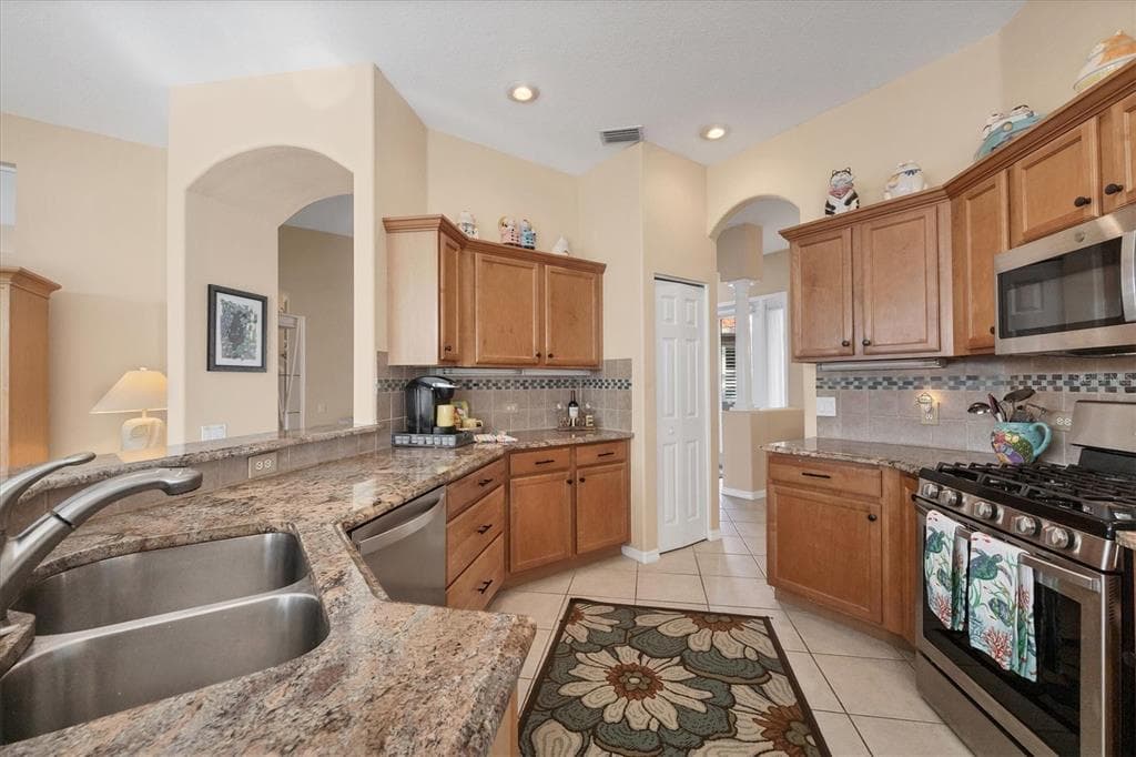 5223 PINE SHADOW LANE photo 14