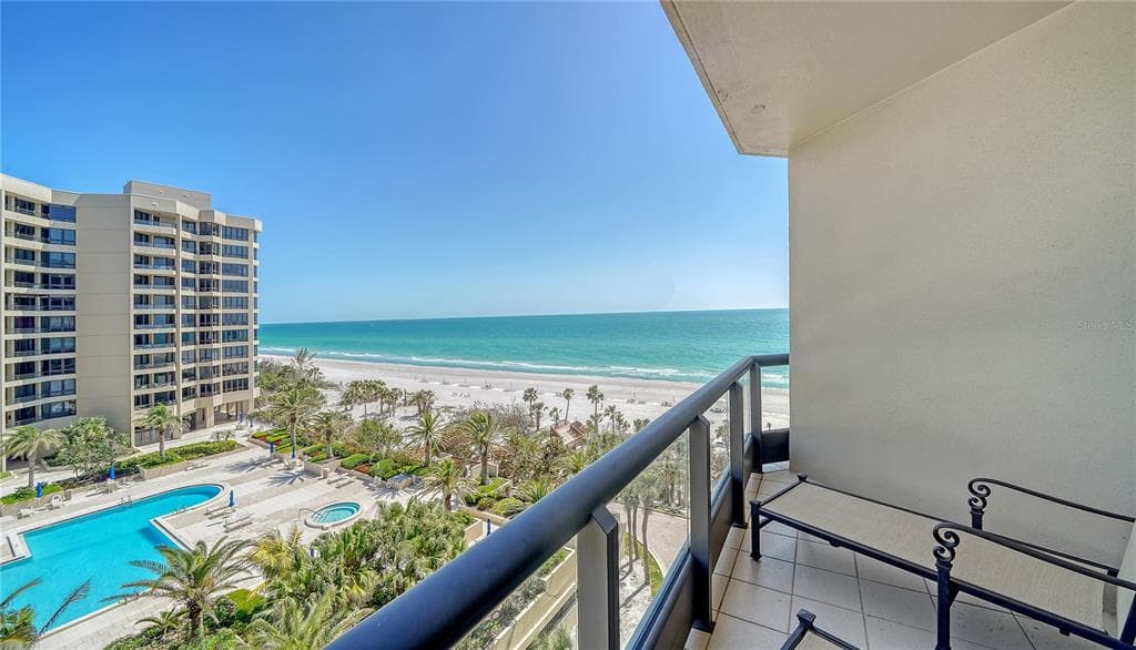 1241 GULF OF MEXICO DRIVE 603 photo 23