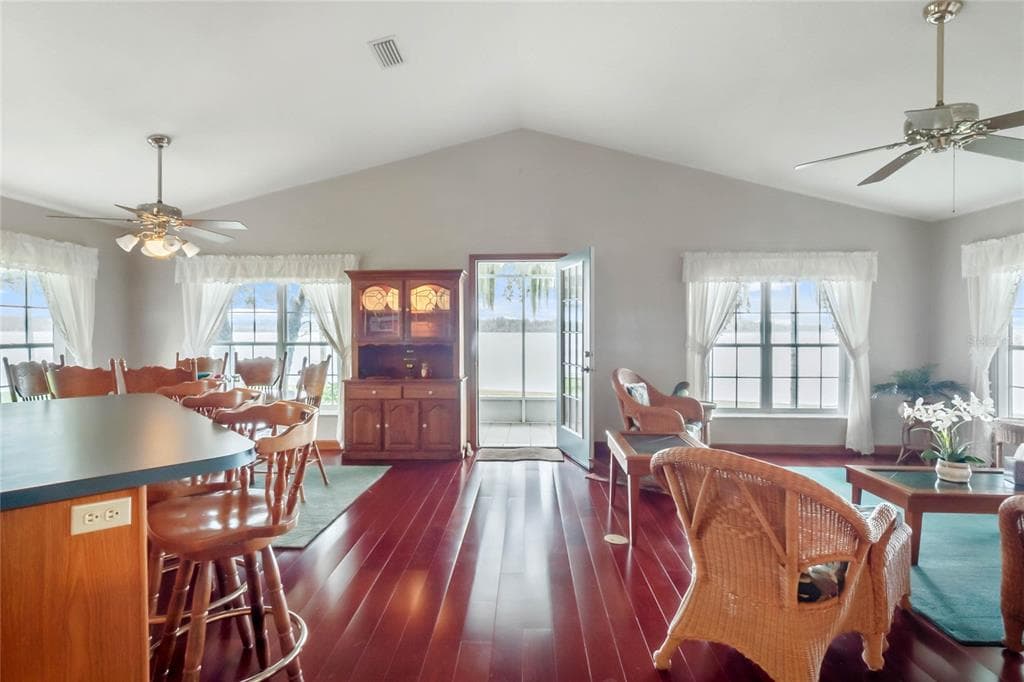 4365 CANAL ROAD photo 8