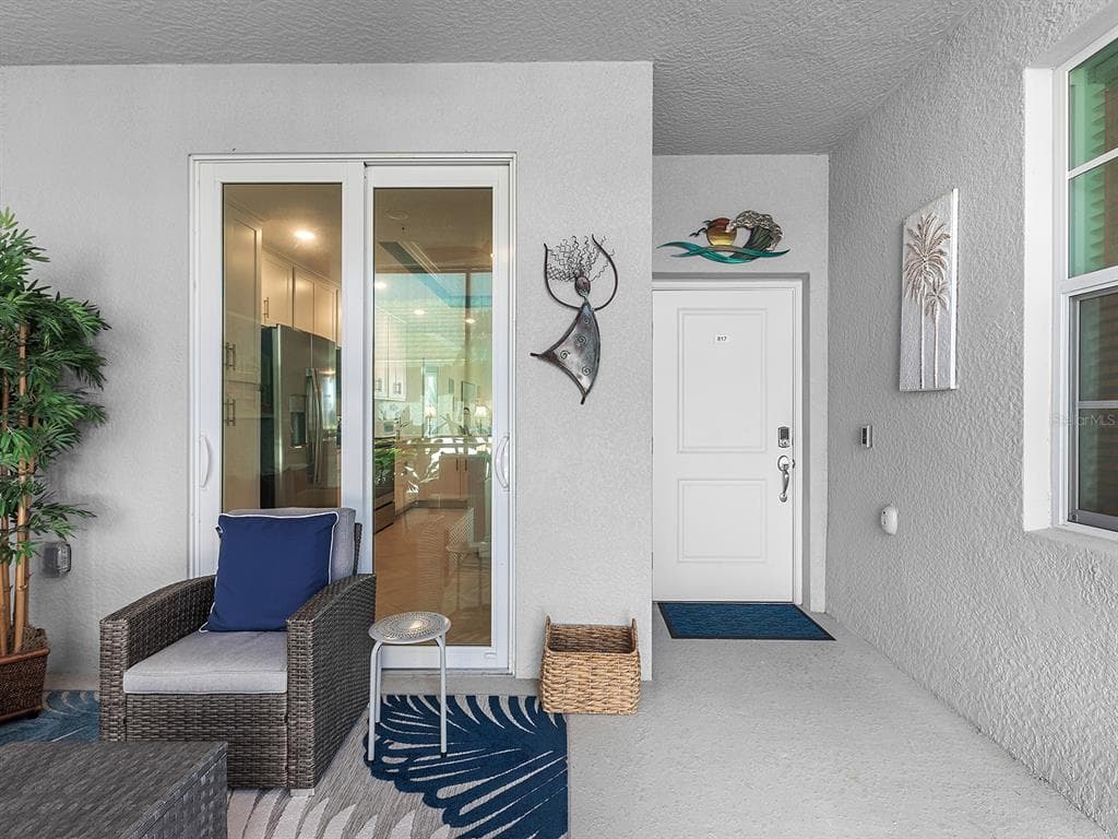 14214 HERITAGE LANDING BOULEVARD 817 photo 7