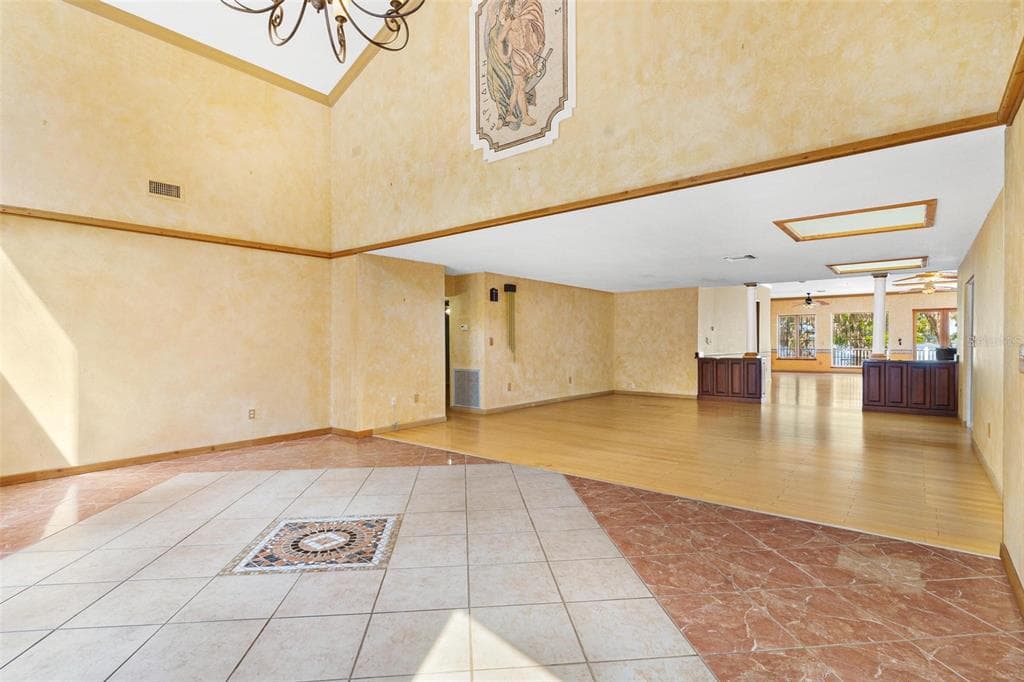 2400 N GRIFFIN DRIVE photo 10