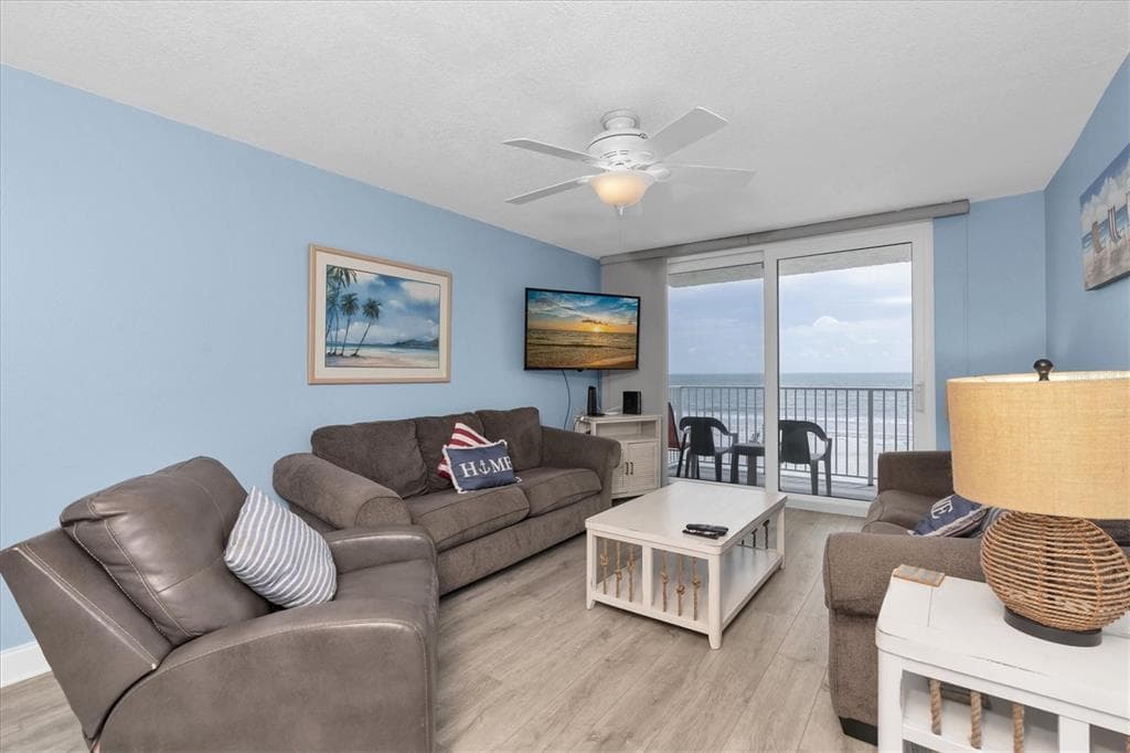 18650 GULF BOULEVARD 203 photo 8