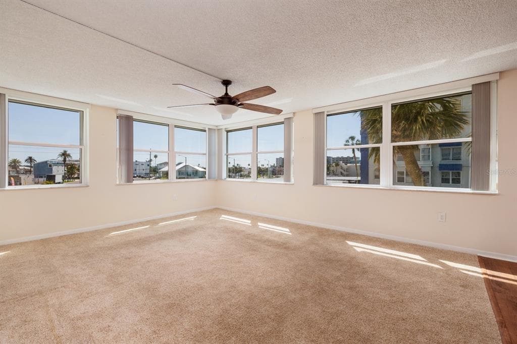 17408 GULF BOULEVARD 203 photo 16