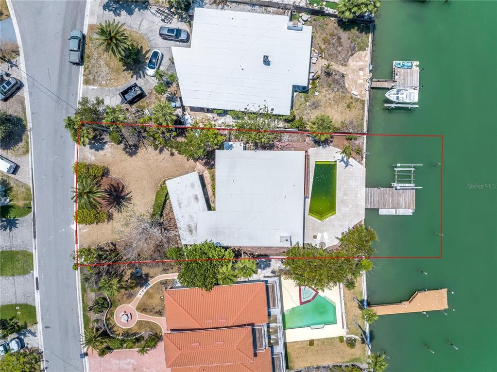 31 DOLPHIN DRIVE photo 5