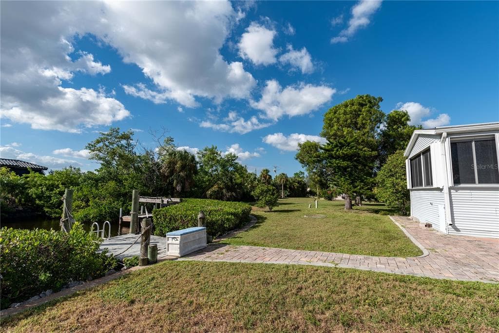 28 WINDMILL BOULEVARD photo 9