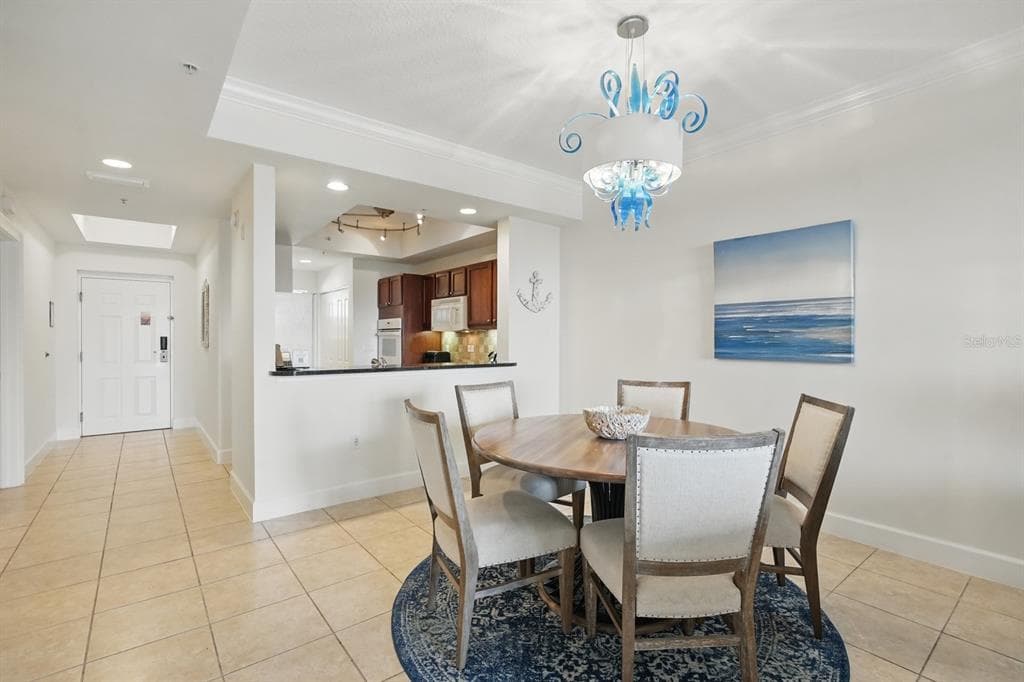 102 YACHT HARBOR DRIVE 263 photo 10