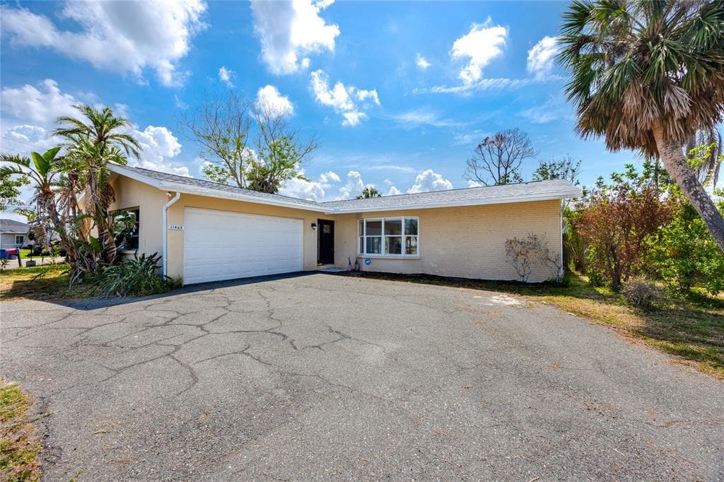 11465 7TH STREET E photo 3