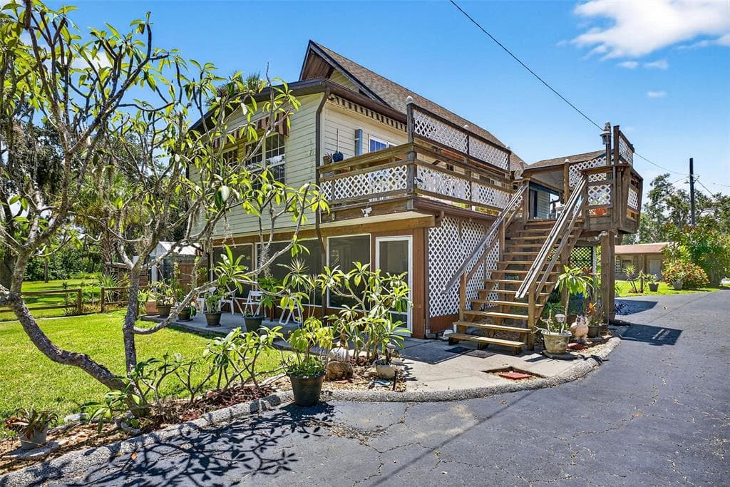 606 DICKMAN DRIVE SW photo 7
