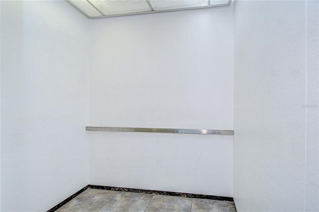 340 PINELLAS BAYWAY S 304 photo 6