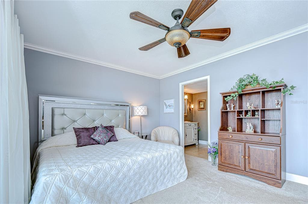 340 PINELLAS BAYWAY S 304 photo 20