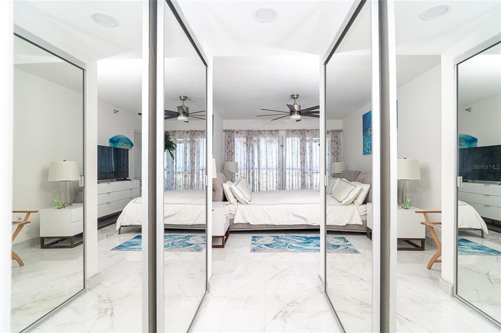7500 PALM ISLAND DRIVE S 2111 photo 19