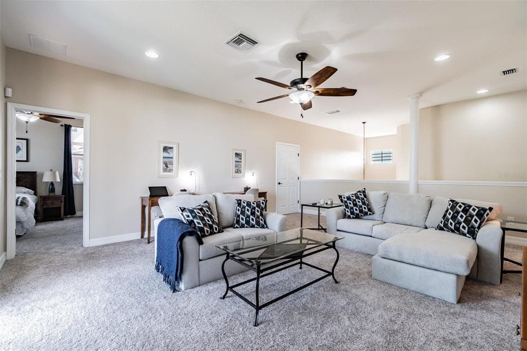 539 TREVISO DRIVE photo 6