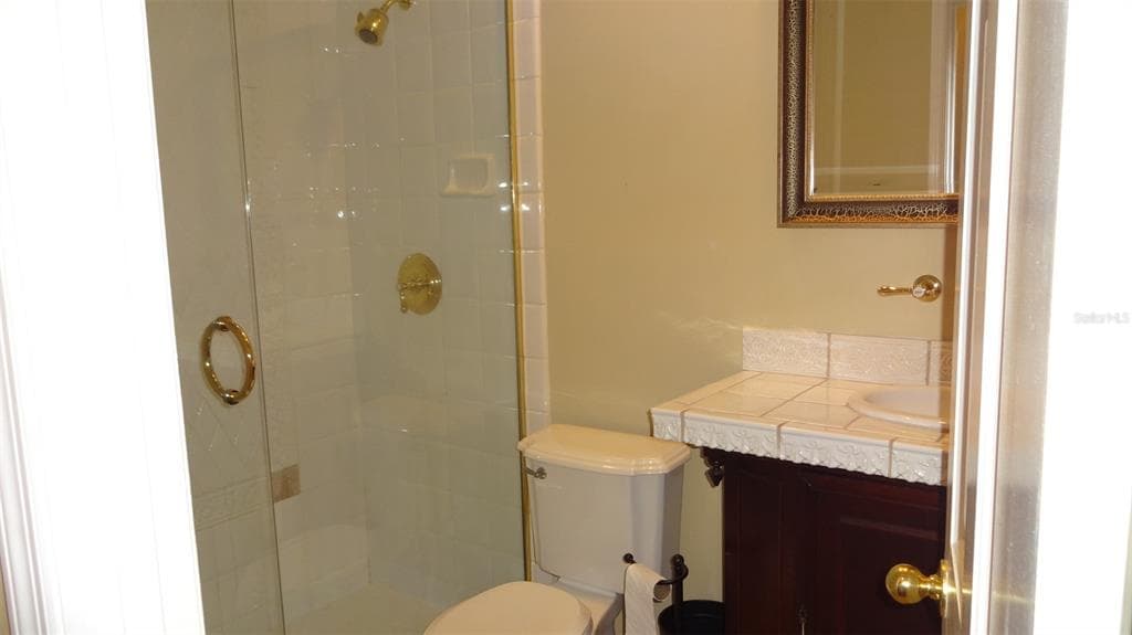1144 DELANEY AVENUE 1144 photo 9
