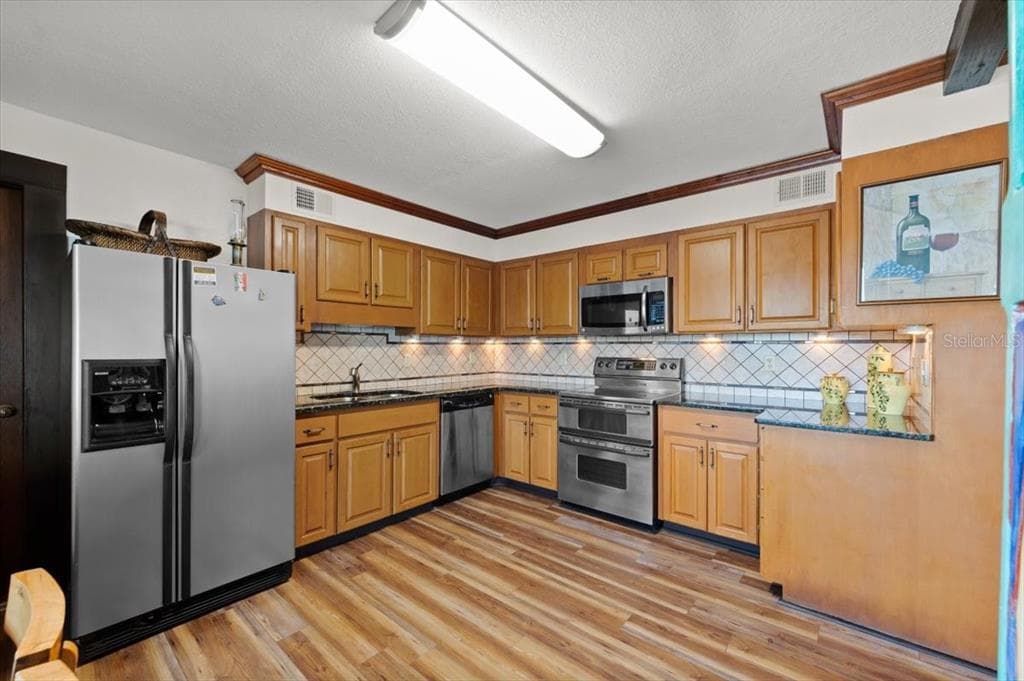 2306 JOHN ANDERSON DRIVE photo 12