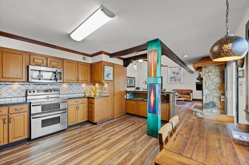 2306 JOHN ANDERSON DRIVE photo 11