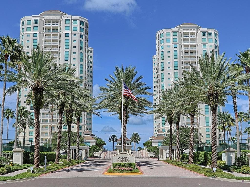 1170 GULF BOULEVARD 1803 photo 1