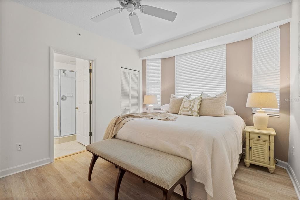 1240 DOLPHIN BAY WAY 401 photo 23