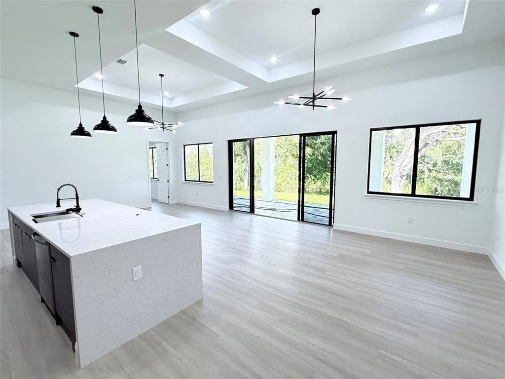 34 EVARO DRIVE photo 19