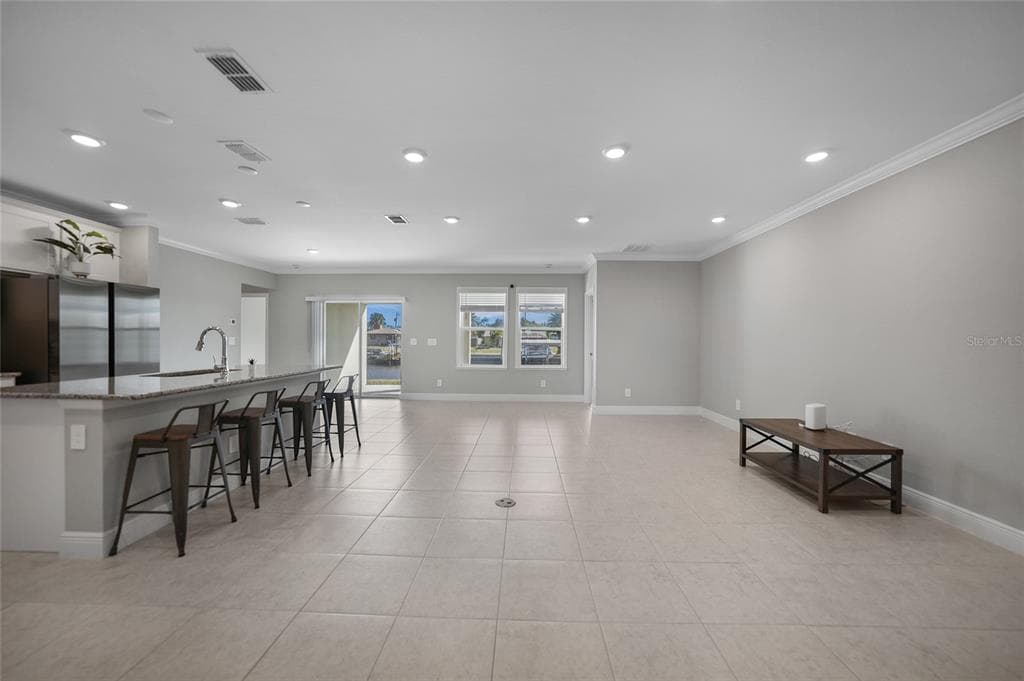 521 W TARPON BOULEVARD NW photo 8