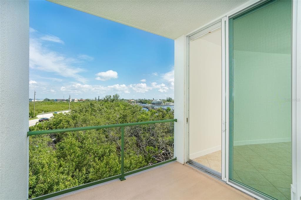1375 BEACH ROAD 210 photo 20