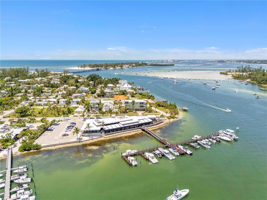 2600 HARBOURSIDE DRIVE R9 photo 19
