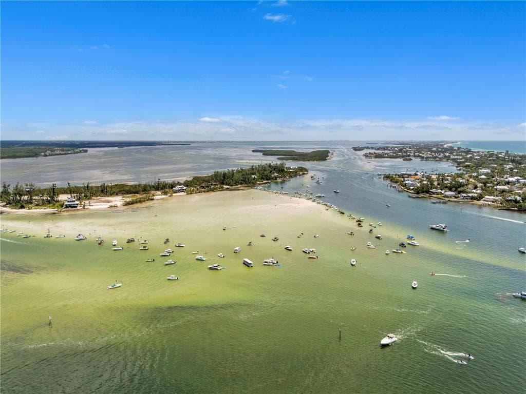 2600 HARBOURSIDE DRIVE R9 photo 21