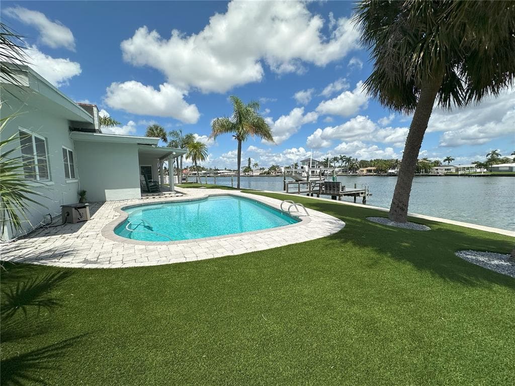 10103 TARPON DRIVE photo 9