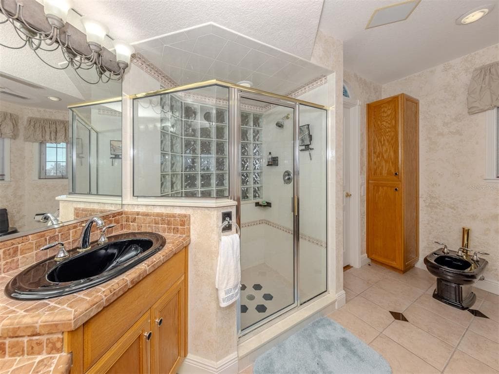 1400 BEACH ROAD 3 photo 19
