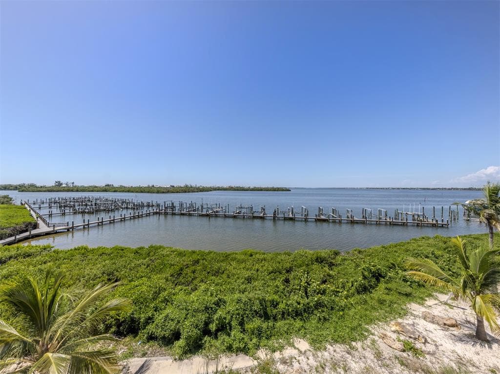 1400 BEACH ROAD 3 photo 8