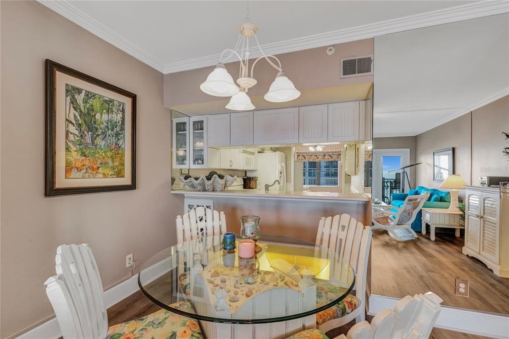 1582 GULF BOULEVARD 1506 photo 12