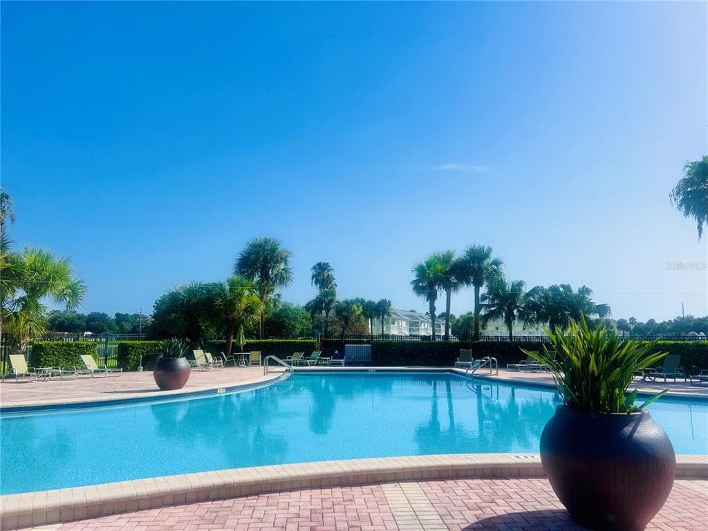 5020 BEACH DRIVE SE D photo 22
