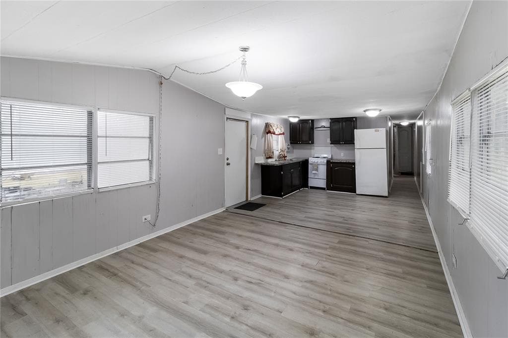 335 N COUNTY ROAD 315 photo 7