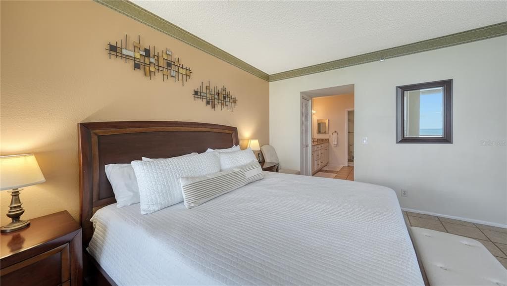 1055 GULF OF MEXICO DRIVE 504 photo 17