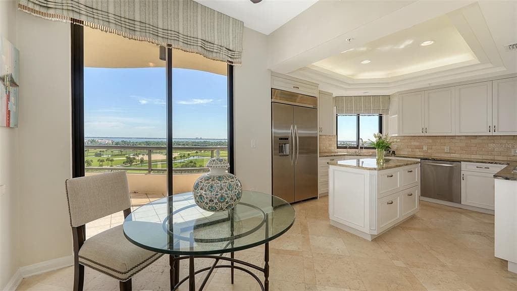 435 L AMBIANCE DRIVE L707 photo 23