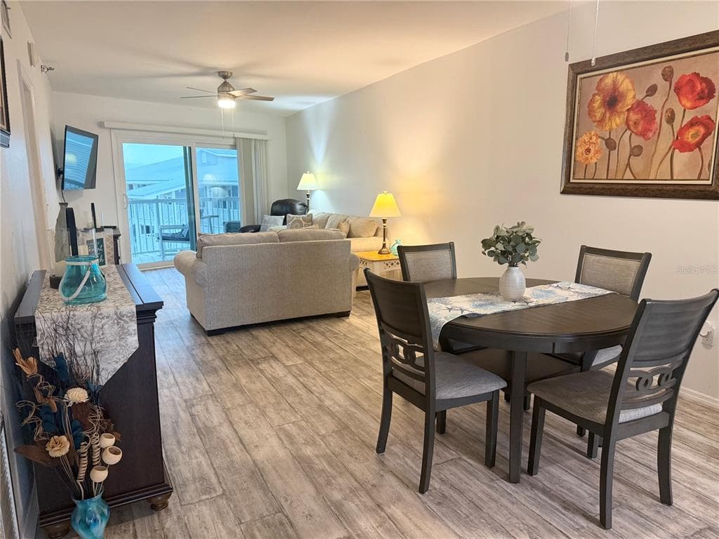 1480 GULF BOULEVARD 304 photo 14