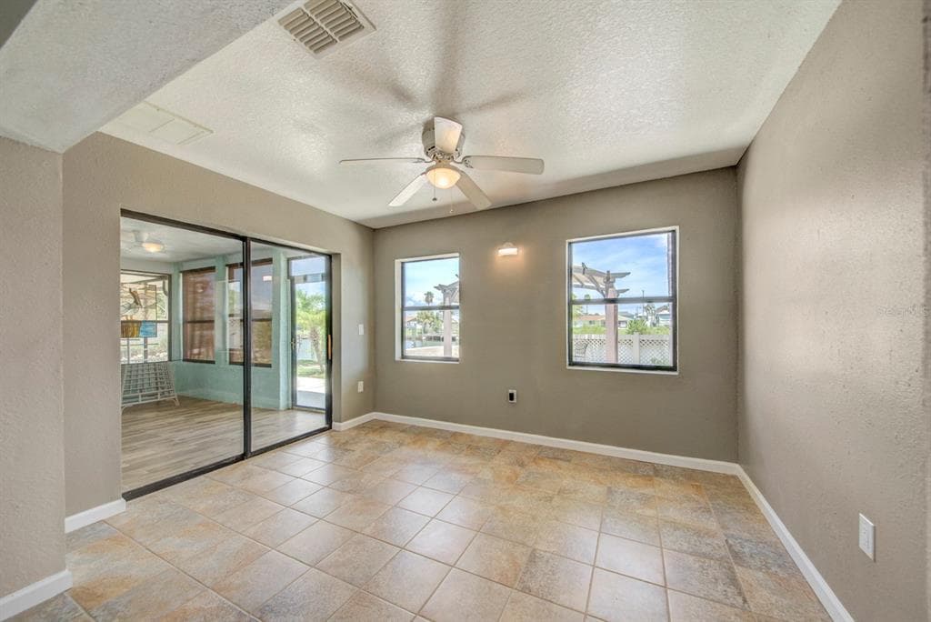 4266 DELEON DRIVE photo 20