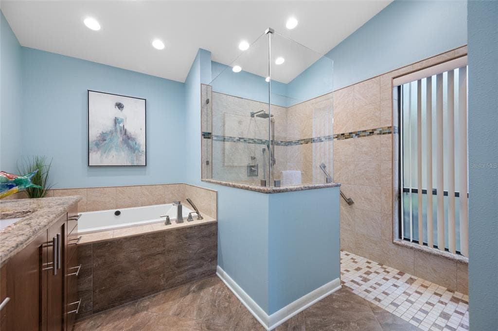 9807 COMPASS POINT WAY photo 14