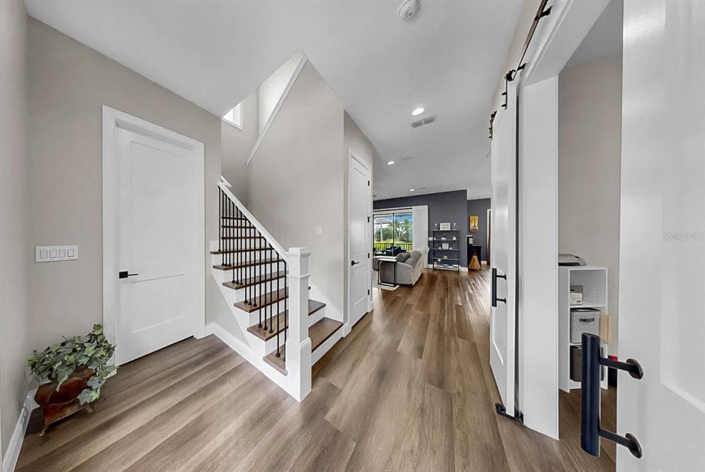 1406 ALHAMBRA DRIVE photo 8