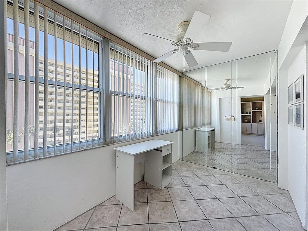 4550 COVE CIRCLE 507 photo 18