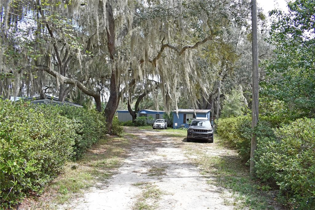 148 SWAN LAKE DRIVE photo 2