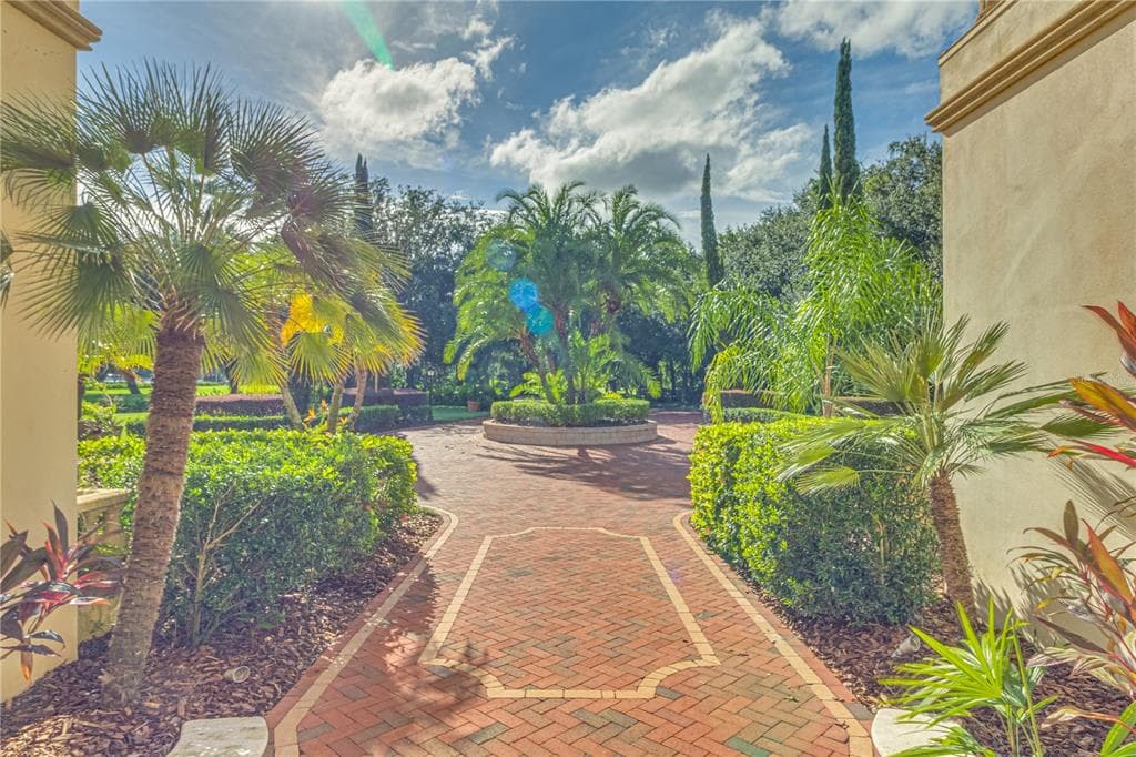 117 BELLAMERE PALMS COURT photo 10