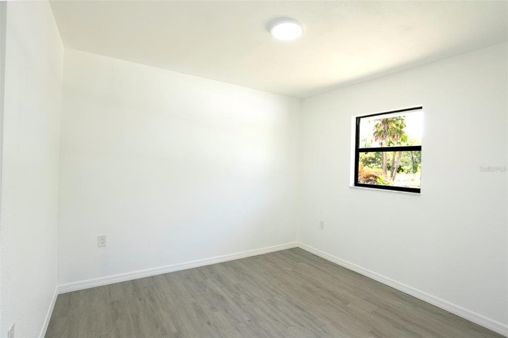14820 ATLANTIC AVENUE photo 15