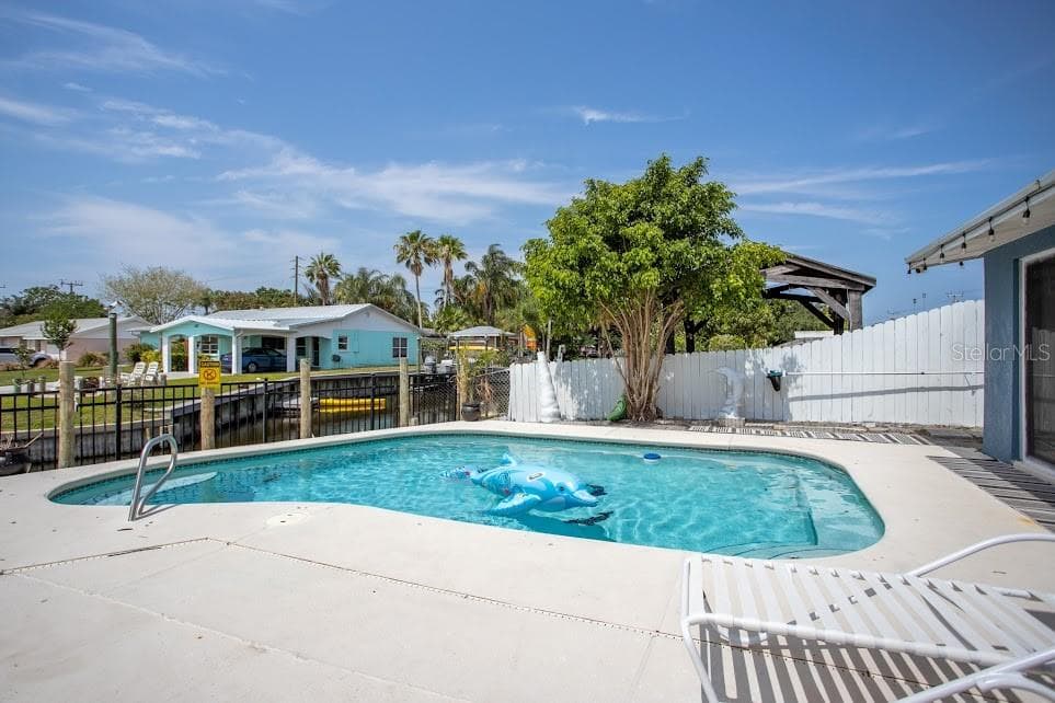 225 RICHLAND photo 15
