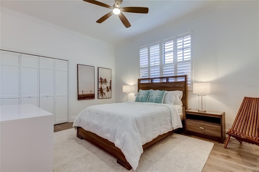 112 LEEWARD ISLAND photo 16