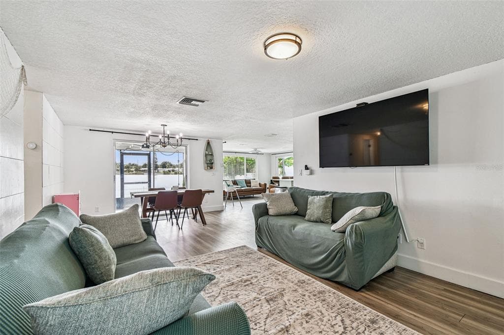 3222 JACKSON DRIVE photo 6