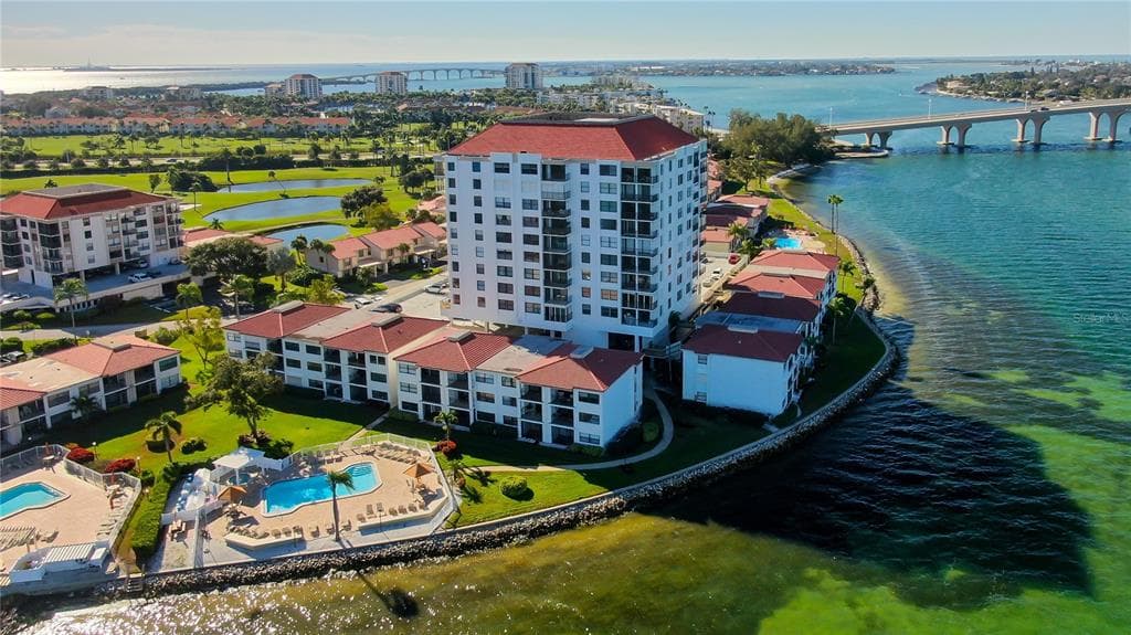 6265 SUN BOULEVARD 806 photo 2