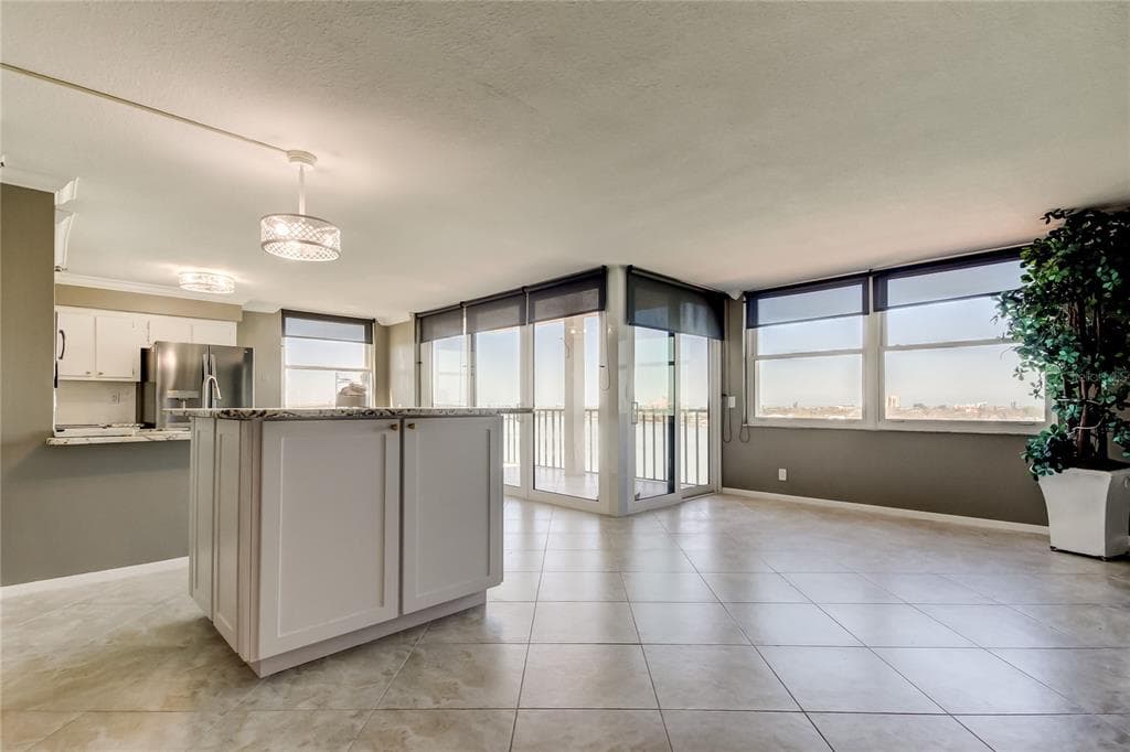 6265 SUN BOULEVARD 806 photo 10