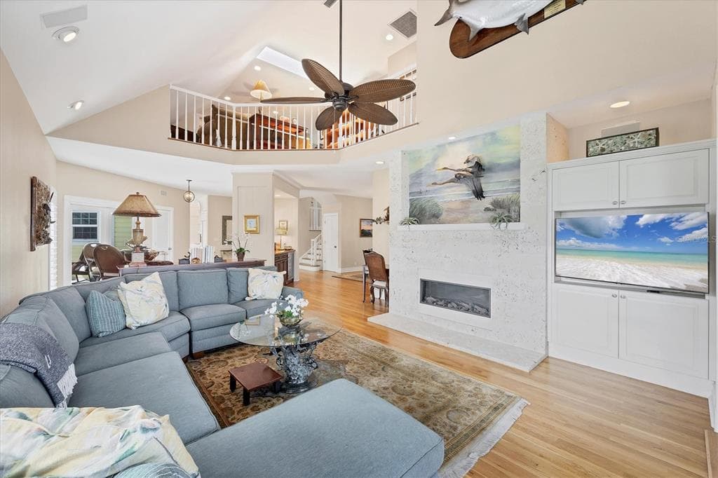 158 CARRICK BEND LANE photo 9
