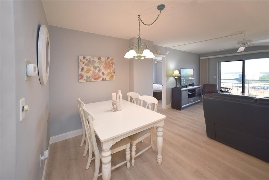 4900 BRITTANY DRIVE S 1003 photo 10